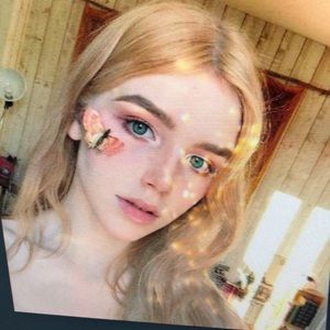 Meet your Posher, Sidney